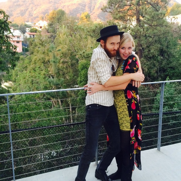 Meet your Posher, Olivia - Picture 2 of 2